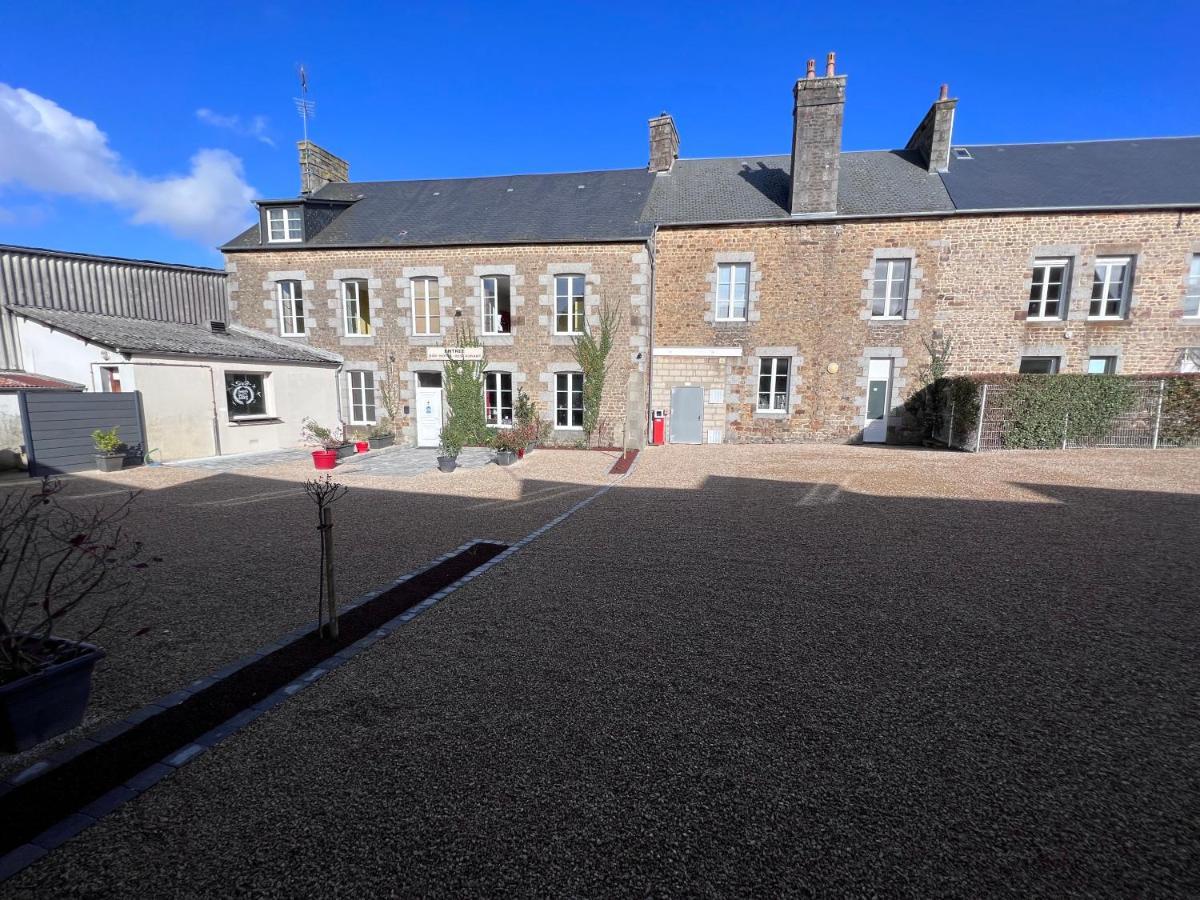 Au Père Tranquille 2* Tinchebray-Bocage